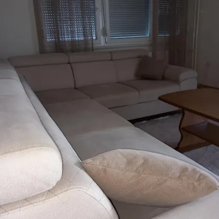 Am Διαμέρισμα *